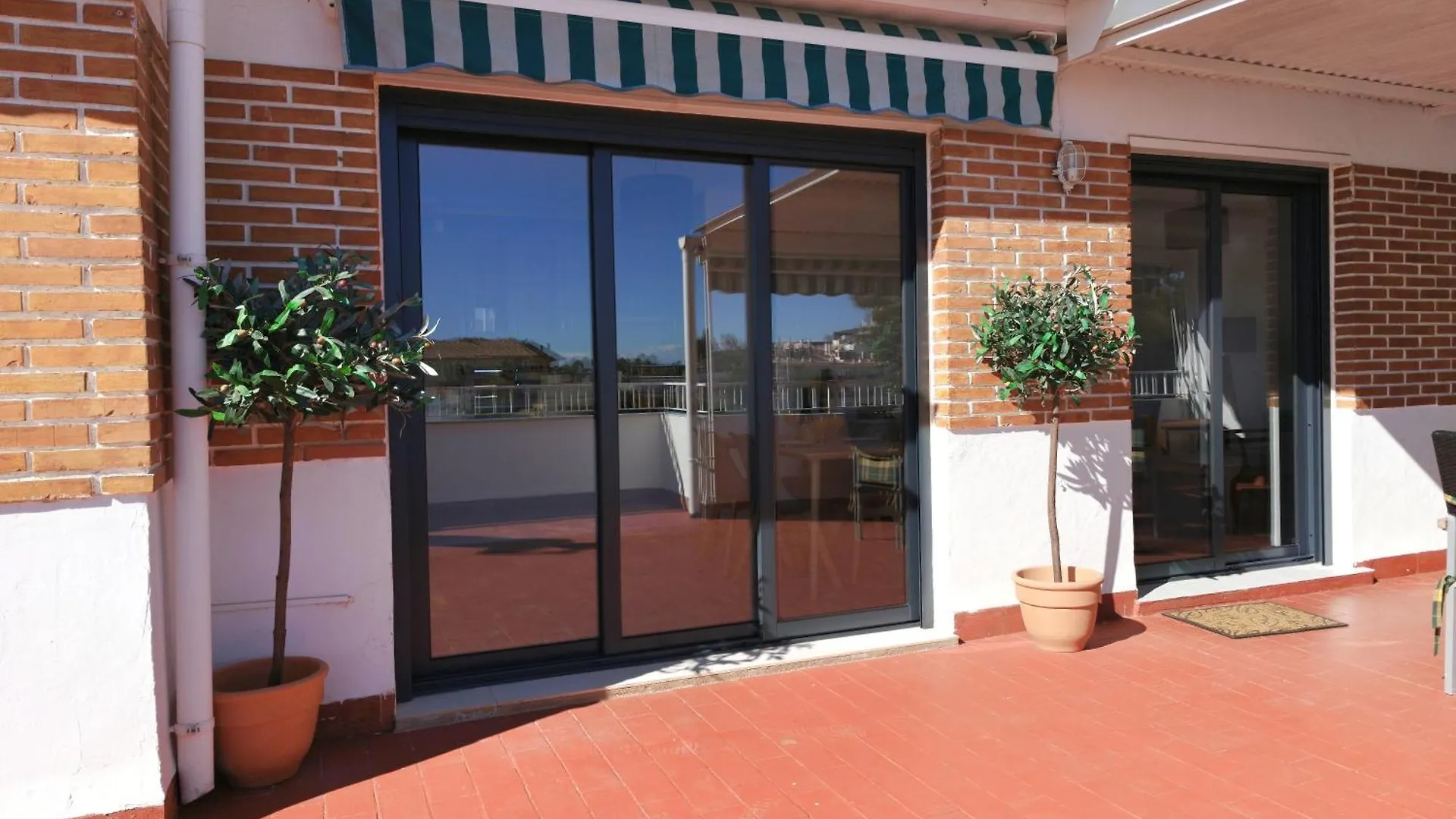 Inmogest - Apartamento Vistamar Benalmádena Apartmán