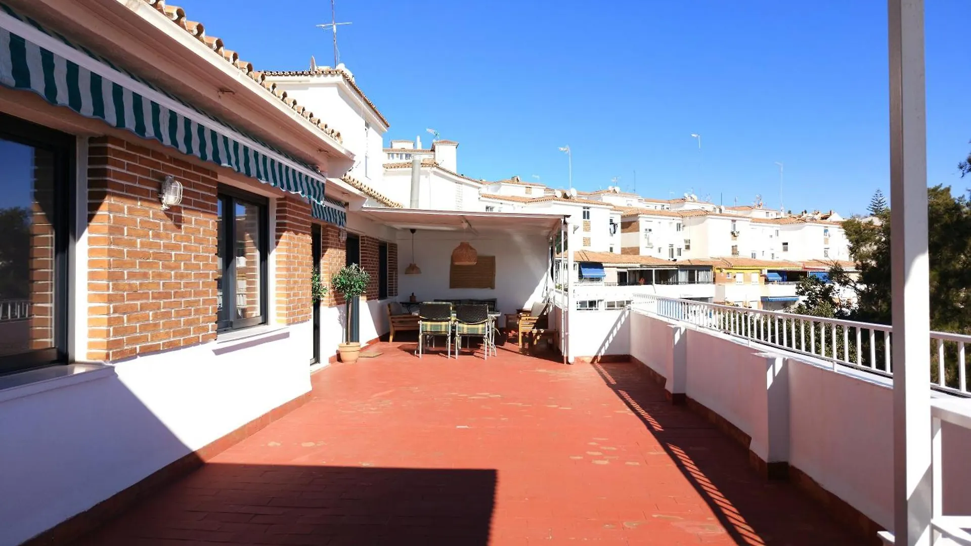 Inmogest - Apartamento Vistamar Benalmádena